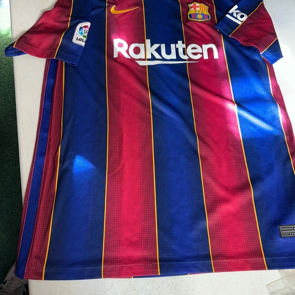Barcelona used Jersey Size Large - Picture 4 of 7